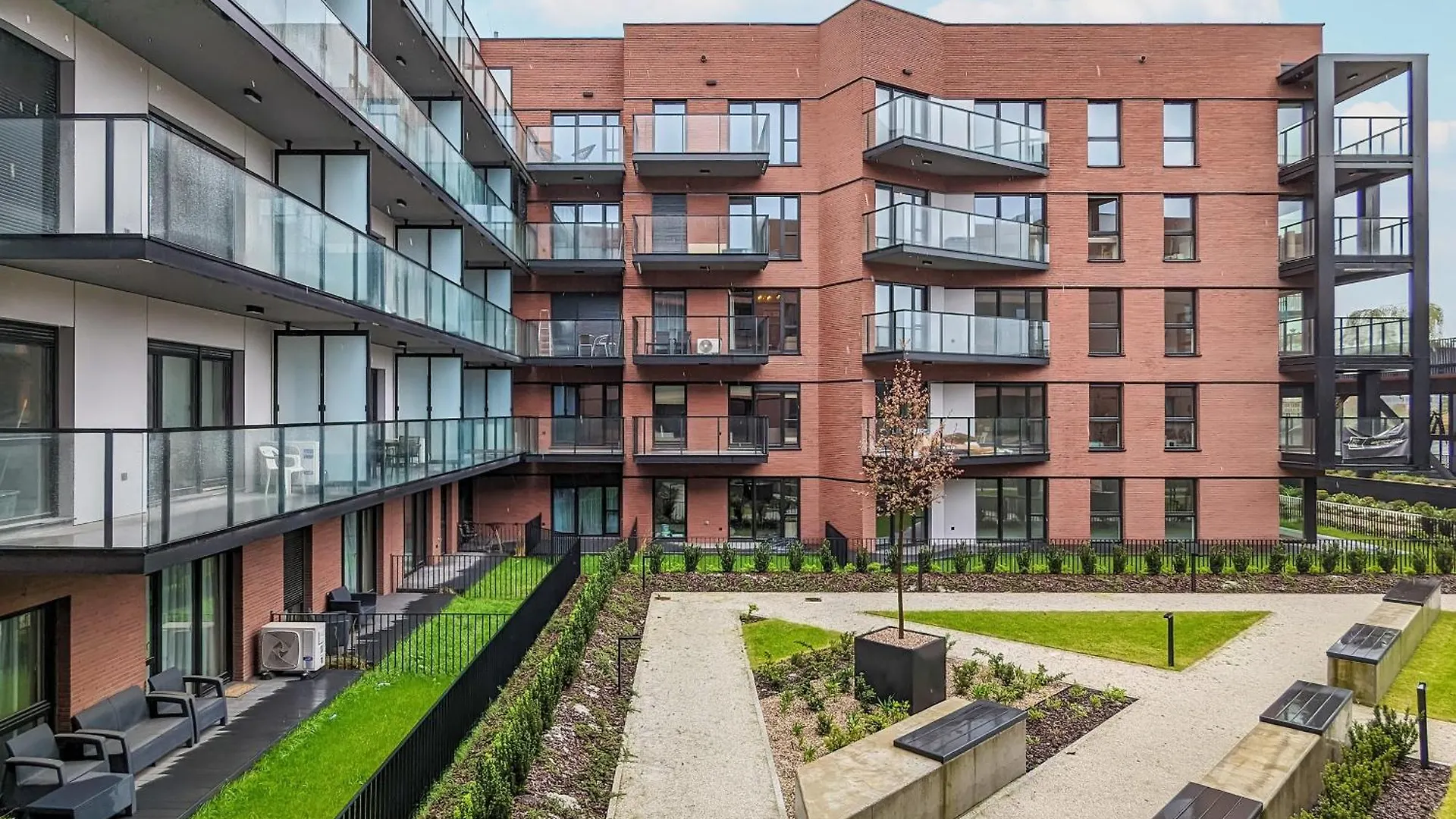 Elegant Apartments In Gdansk With Sauna, Gym And Parking By Noclegi Renters