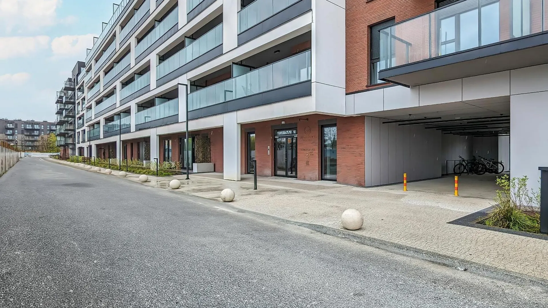 Elegant Apartments In Gdansk With Sauna, Gym And Parking By Noclegi Renters